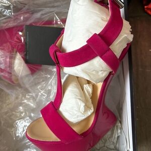 Giuseppe Zanotti Tstrap Curve wedge heel